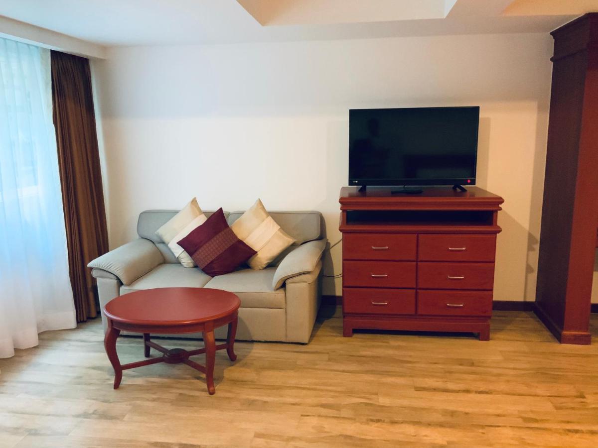 Pride Beach Resort - Adults Only Patong Luaran gambar