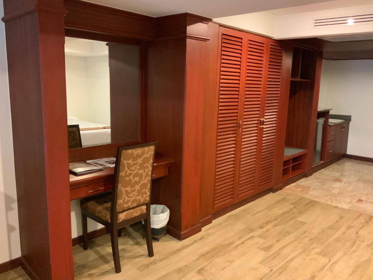 Pride Beach Resort - Adults Only Patong Luaran gambar